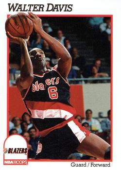 1991-92 Hoops #173 Walter Davis Front