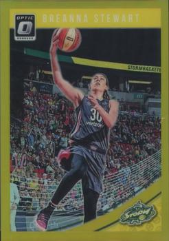 2019 Donruss WNBA - Optic Gold #62 Breanna Stewart Front