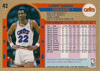 1992-93 Fleer #42 Larry Nance Back