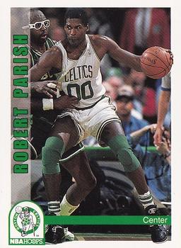 1992-93 Hoops #17 Robert Parish Front