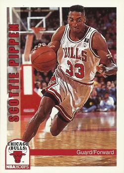 1992-93 Hoops #34 Scottie Pippen Front