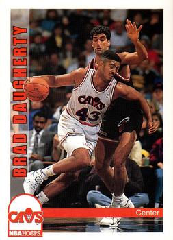 1992-93 Hoops #38 Brad Daugherty Front