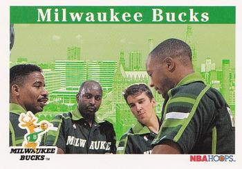1992-93 Hoops #280 Milwaukee Bucks Front