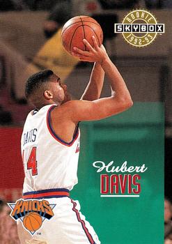 1992-93 SkyBox #375 Hubert Davis Front