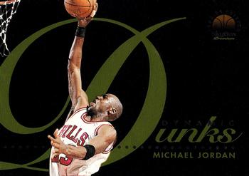 1993-94 SkyBox Premium - Dynamic Dunks #D4 Michael Jordan Front
