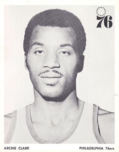 1968-69 Philadelphia 76ers #NNO Archie Clark Front