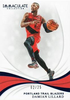 2018-19 Panini Immaculate Collection - Blue #18 Damian Lillard Front