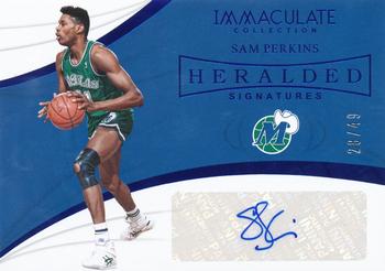 2018-19 Panini Immaculate Collection - Heralded Signatures Blue #HS-SPK Sam Perkins Front