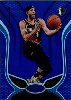 2019-20 Panini Certified - Mirror Blue #125 Seth Curry Front