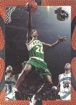 1994-95 Topps Embossed #93 Gary Payton Front