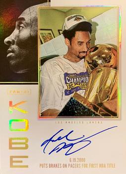 2019-20 Panini Contenders - Kobe Bryant Autographs #17 Kobe Bryant Front