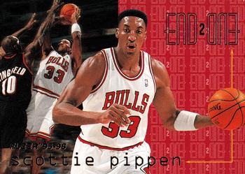 1995-96 Fleer - End 2 End #16 Scottie Pippen Front