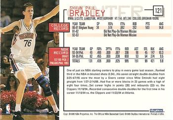 1995-96 Hoops #121 Shawn Bradley Back