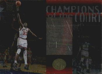 1995-96 SP Championship - Champions of the Court #C18 Patrick Ewing Front