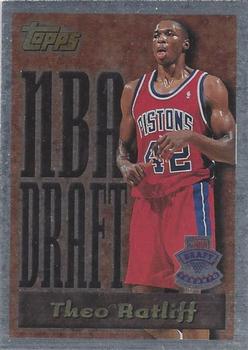 1995-96 Topps - NBA Draft Exchange #18 Theo Ratliff Front