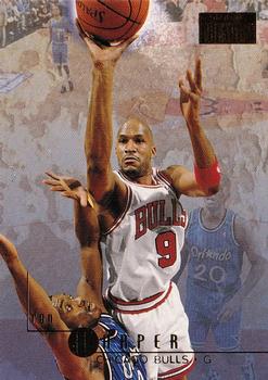 Ron Harper - Chicago Bulls (NBA Basketball Card) 1994-95 SkyBox