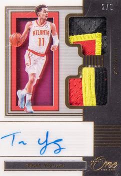 2019-20 Panini One and One - Dual Jersey Autographs Gold #DJA-TYG Trae Young Front