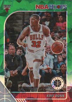 2019-20 Hoops Premium Stock - Prizms Green Cracked Ice #26 Kris Dunn Front