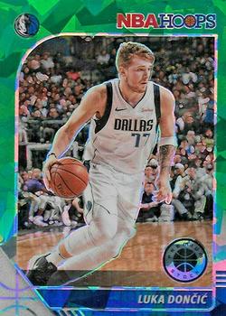 2019-20 Hoops Premium Stock - Prizms Green Cracked Ice #39 Luka Doncic Front