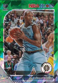 2019-20 Hoops Premium Stock - Prizms Green Cracked Ice #112 Gorgui Dieng Front