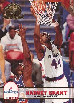 1993-94 Hoops - Fifth Anniversary Gold #223 Harvey Grant Front