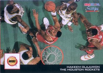 1993-94 Hoops - Scoops #HS10 Hakeem Olajuwon Front