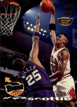 1993-94 Stadium Club - Members Only #184 Scottie Pippen Front