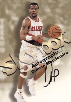 1998-99 SkyBox Premium - Autographics #NNO Damon Stoudamire Front