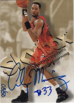 1998-99 SkyBox Premium - Autographics Blue #NNO Alonzo Mourning Front