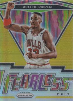 2020-21 Panini Prizm - Fearless Prizms Gold #10 Scottie Pippen Front
