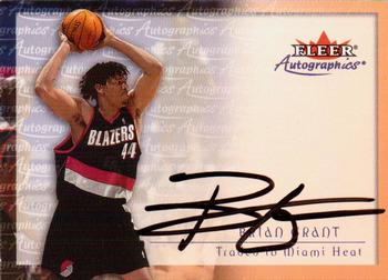 2000-01 Fleer Tradition - Autographics #NNO Brian Grant Front
