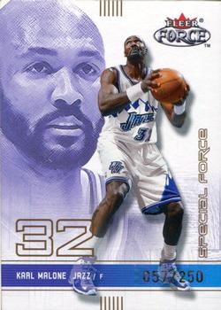 2001-02 Fleer Force - Special Force #4 Karl Malone Front