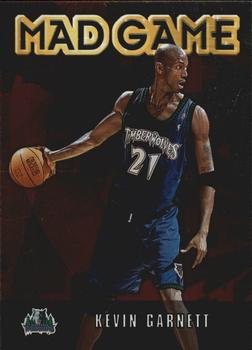 2001-02 Topps - Mad Game #MG5 Kevin Garnett Front