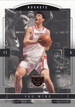 2003-04 SkyBox LE - Retail #31 Yao Ming Front
