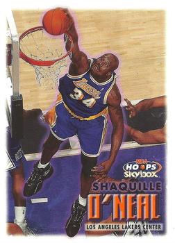 1999-00 Hoops #17 Shaquille O'Neal Front