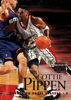 1999-00 SkyBox Premium #96 Scottie Pippen Front