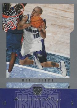 2004-05 SkyBox LE - Retail #71 Mike Bibby Front