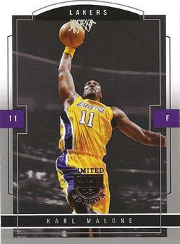 2003-04 SkyBox LE #30 Karl Malone Front