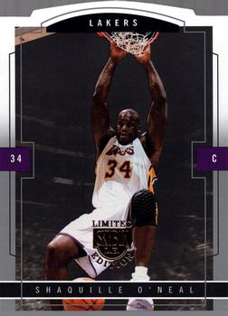 2003-04 SkyBox LE #44 Shaquille O'Neal Front