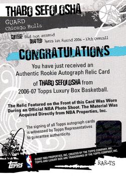2006-07 Topps Luxury Box - Rookie Relics Autographs #RAR-TS Thabo Sefolosha Back
