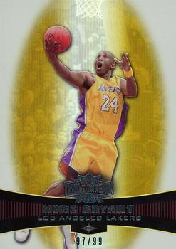 2006-07 Topps Triple Threads - Gold #22 Kobe Bryant Front