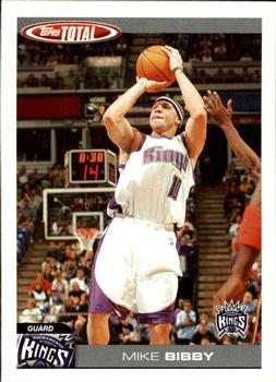 2004-05 Topps Total #23 Mike Bibby Front