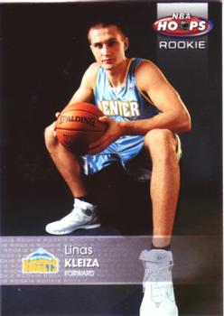 2005-06 Hoops #160 Linas Kleiza Front