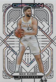 2020-21 Panini Obsidian - Electric Etch White Pulsar #16 Maxi Kleber Front