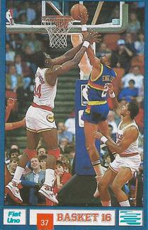 1988 Basket 16 Las Estrellas de la NBA #37 Alex English Front