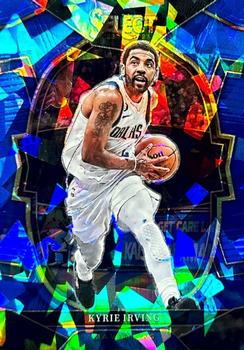 2022-23 Panini Select - Blue Cracked Ice Prizms #30 Kyrie Irving Front
