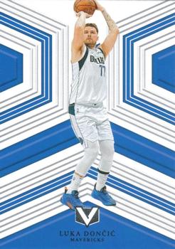 2022-23 Panini Chronicles #175 Luka Doncic Front
