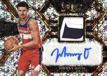 2022-23 Panini Select - Rookie Jersey Autographs Disco Prizms #RJA-JDV Johnny Davis Front