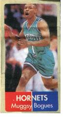1993 USA Basket Stars Gum Wrapper Stickers (French) #NNO Muggsy Bogues Front