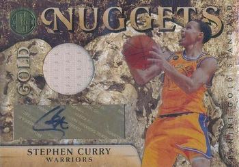2010-11 Panini Gold Standard - Gold Nuggets Materials Signatures #47 Stephen Curry Front